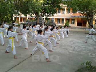 Ðưa karatedo đến với học sinh