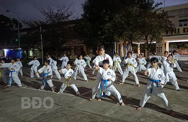 Hồ Thị Nữ Phúc – cô giáo đam mê võ thuật